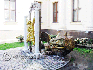 Golden Fleece Sculpture